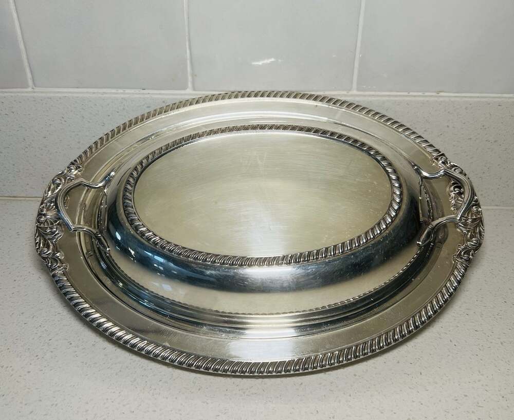Silverplate Oval Serving Platter Tray w/ Handles Rope Edge & Dome Lid 7157